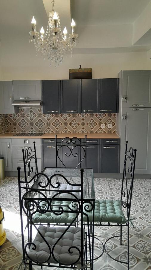 Appartement Authentique Au Bord Du Fleuve Herault Агд Екстер'єр фото